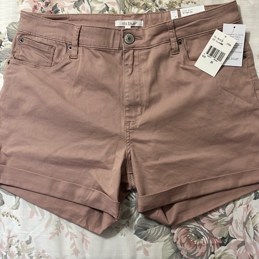 STS Blue Women's Pink Shorts